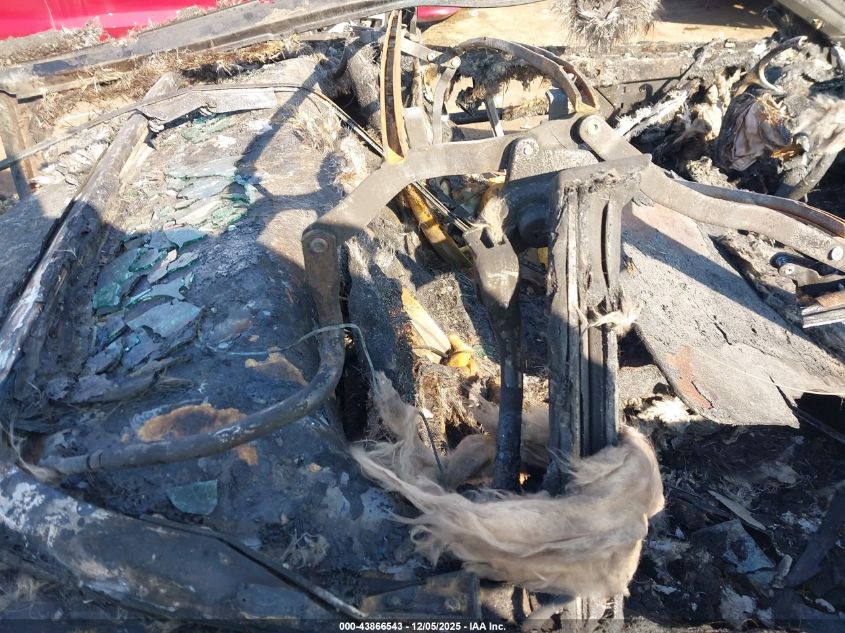 2002 Chevrolet Corvette VIN: 1G1YY32G925111877 Lot: 43866543