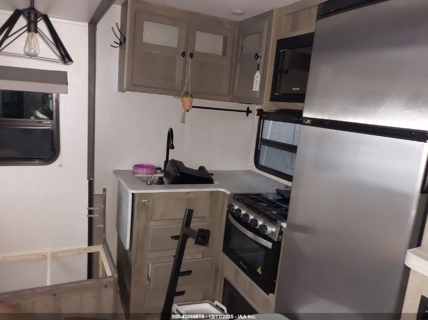 2022 Fore River Surv VIN: 4X4TSVF28NL044566 Lot: 43866614