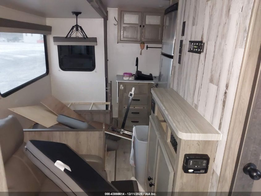 2022 Fore River Surv VIN: 4X4TSVF28NL044566 Lot: 43866614