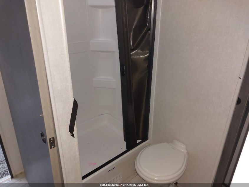 2022 Fore River Surv VIN: 4X4TSVF28NL044566 Lot: 43866614