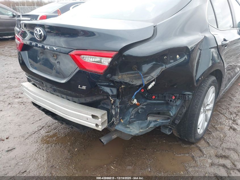 2018 Toyota Camry Le VIN: 4T1B11HK3JU583090 Lot: 43866815