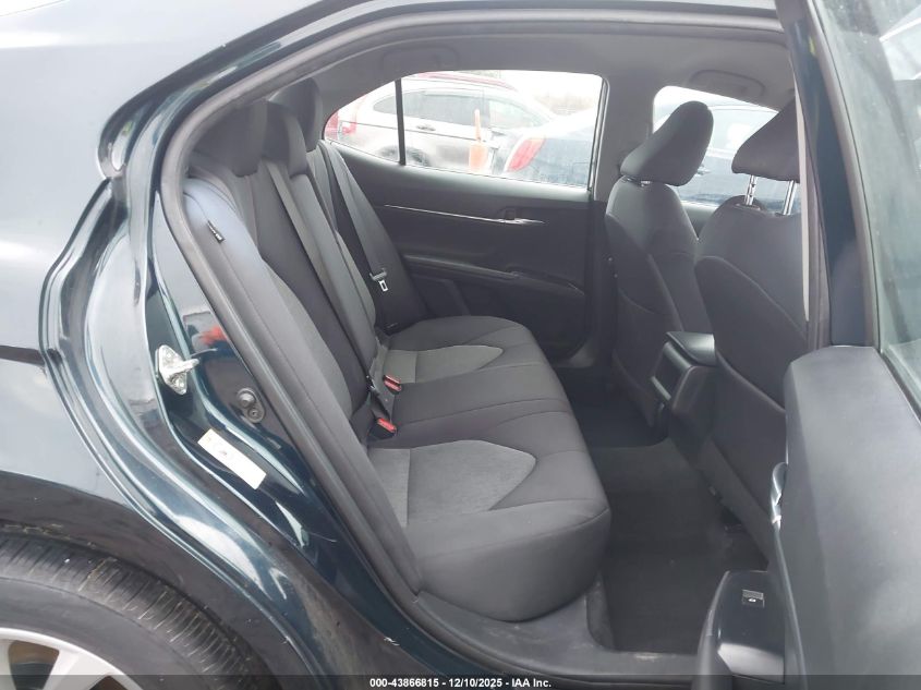 2018 Toyota Camry Le VIN: 4T1B11HK3JU583090 Lot: 43866815