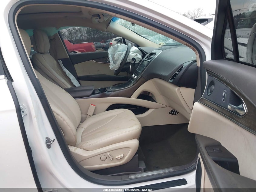 2020 Lincoln Nautilus Reserve