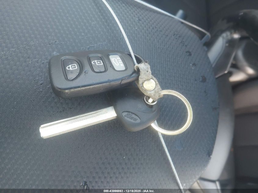 2013 Hyundai Veloster Base W/Gray VIN: KMHTC6ADXDU171924 Lot: 43866863