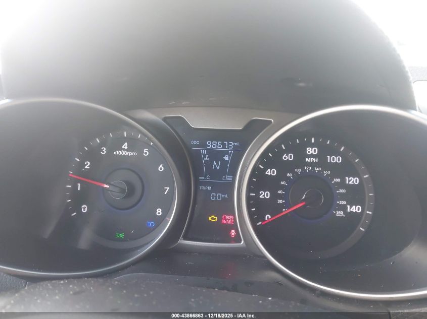 2013 Hyundai Veloster Base W/Gray VIN: KMHTC6ADXDU171924 Lot: 43866863