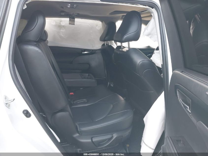 2022 Toyota Highlander Hybrid Xle VIN: 5TDGBRCH6NS548751 Lot: 43866891