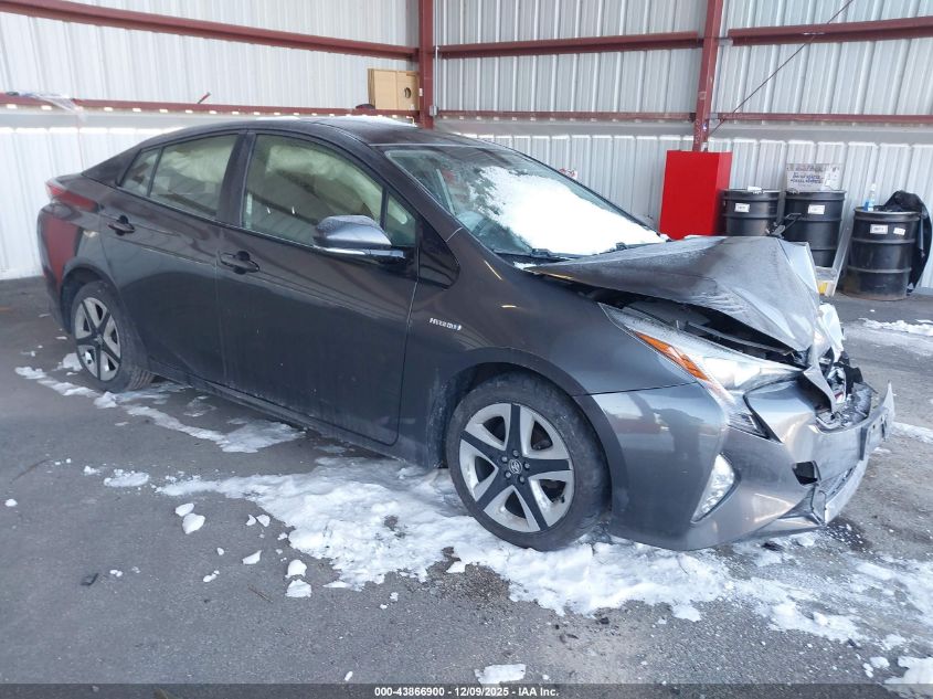 TOYOTA PRIUS THREE TOURING