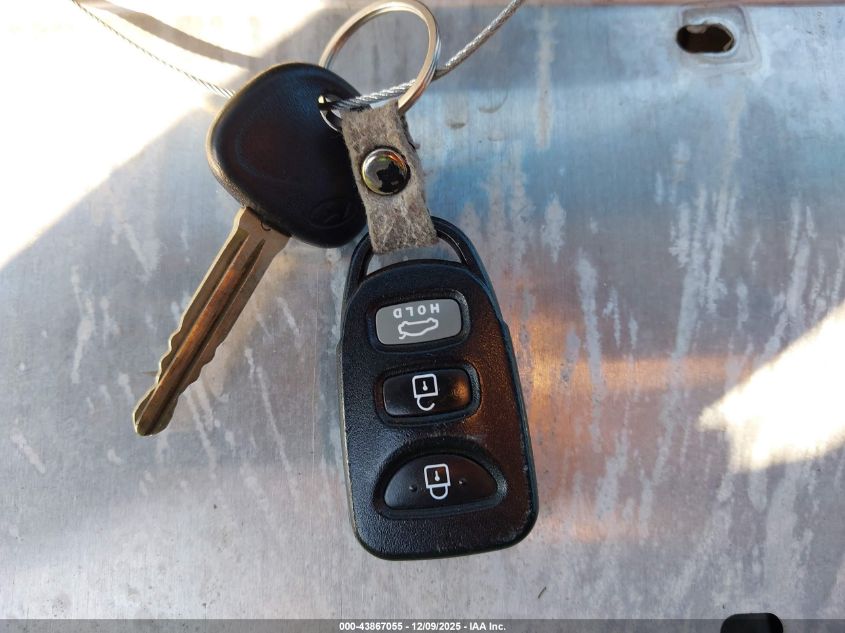 2013 Hyundai Elantra Limited VIN: 5NPDH4AE2DH176651 Lot: 43867055