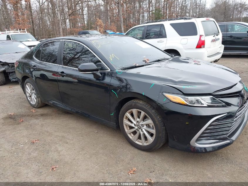 TOYOTA CAMRY LE