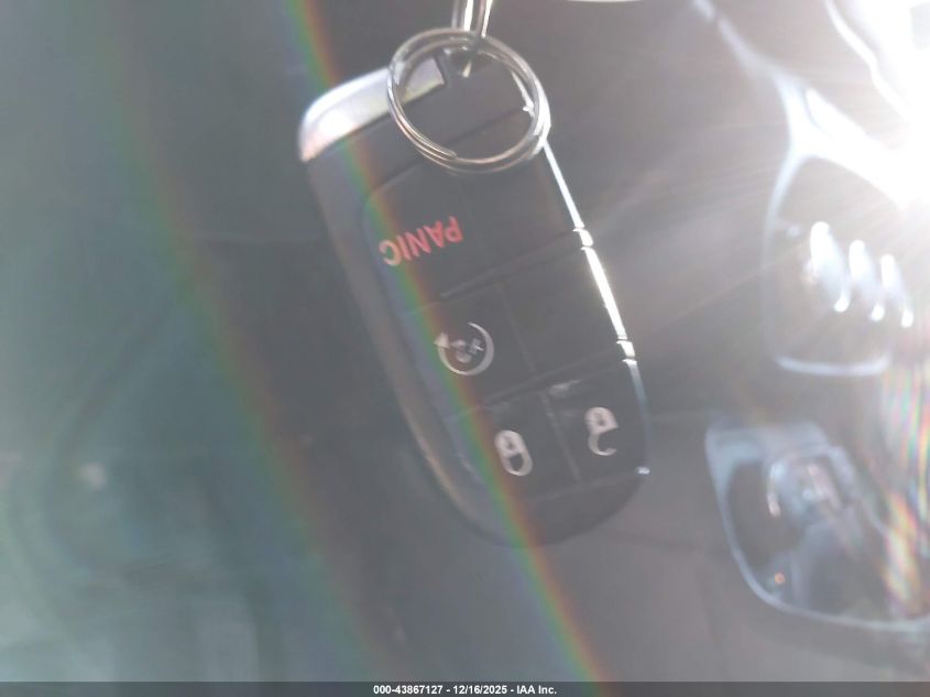 2017 Jeep Renegade Latitude 4X4 VIN: ZACCJBBB3HPE64331 Lot: 43867127