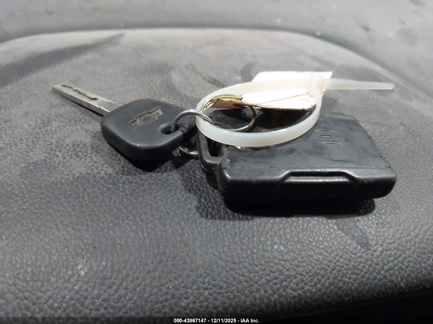 2016 Chevrolet Silverado 1500 2Lt VIN: 1GCVKREC9GZ323928 Lot: 43867147