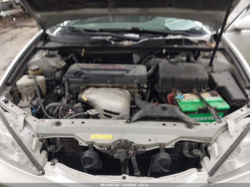 2002 Toyota Camry Le VIN: 4T1BE32K72U111954 Lot: 43867230