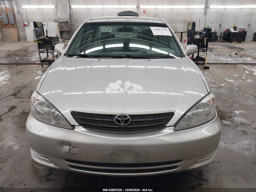 2002 Toyota Camry Le VIN: 4T1BE32K72U111954 Lot: 43867230