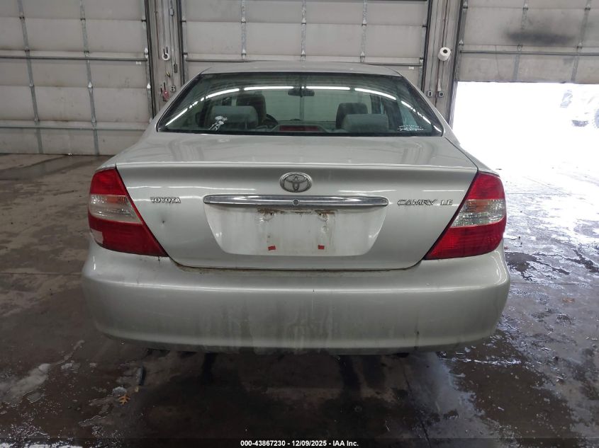 2002 Toyota Camry Le VIN: 4T1BE32K72U111954 Lot: 43867230