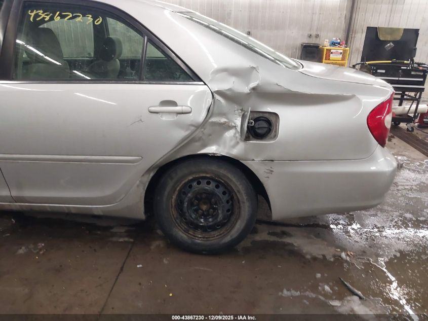 2002 Toyota Camry Le VIN: 4T1BE32K72U111954 Lot: 43867230