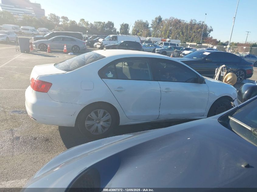 2013 Volkswagen Jetta 2.0L S VIN: 3VW2K7AJ9DM221809 Lot: 43867372