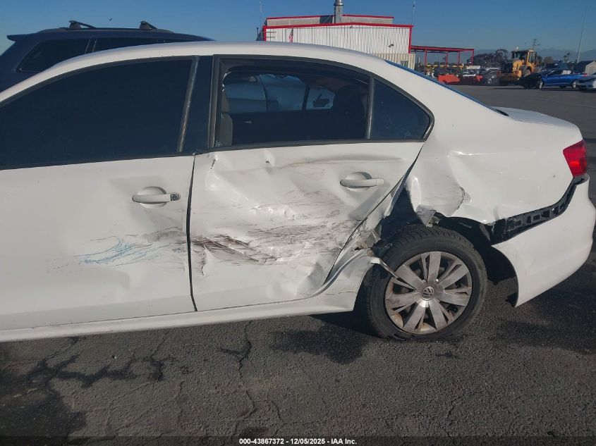 2013 Volkswagen Jetta 2.0L S VIN: 3VW2K7AJ9DM221809 Lot: 43867372