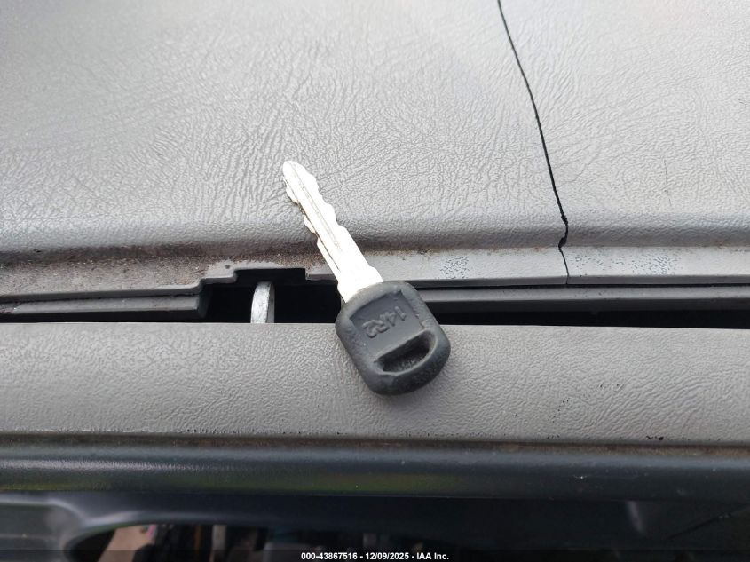 1999 Chevrolet Tahoe Ls VIN: 1GNEK13R1XJ383569 Lot: 43867516