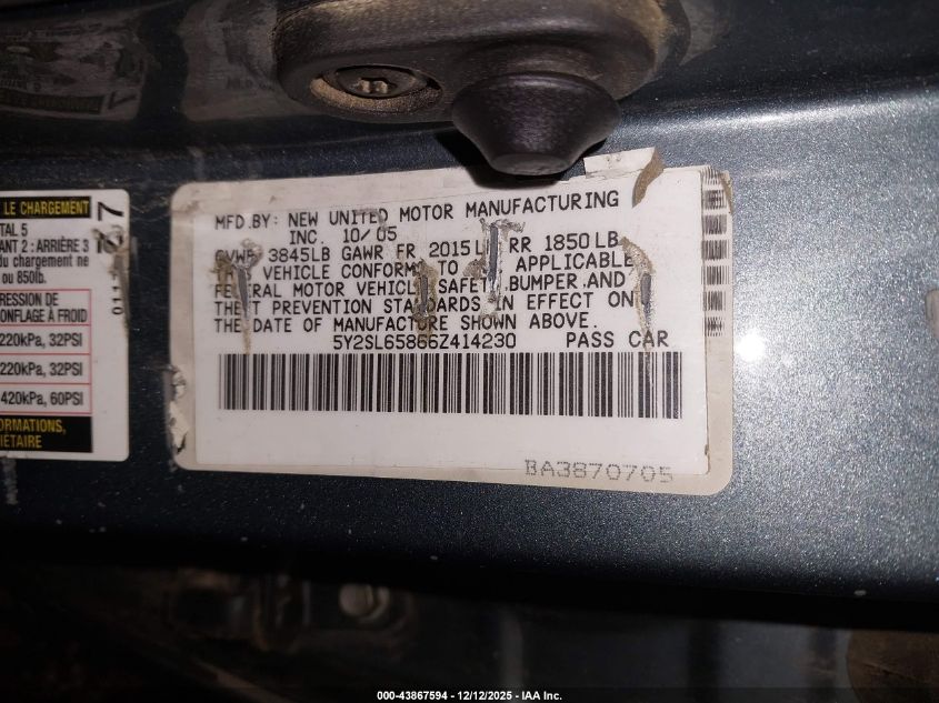 2006 Pontiac Vibe VIN: 5Y2SL65866Z414230 Lot: 43867594