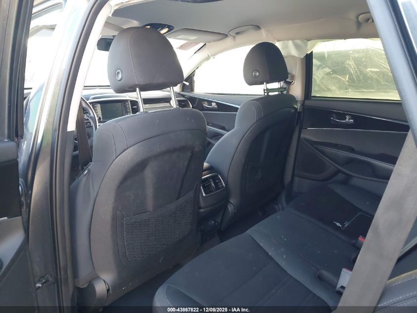 2019 Kia Sorento 3.3L S VIN: 5XYPG4A56KG611465 Lot: 43867822