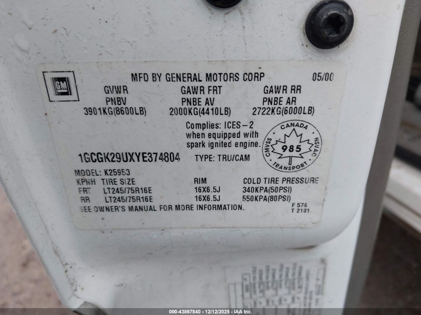 2000 Chevrolet Silverado 2500 Ls/Lt VIN: 1GCGK29UXYE374804 Lot: 43867840