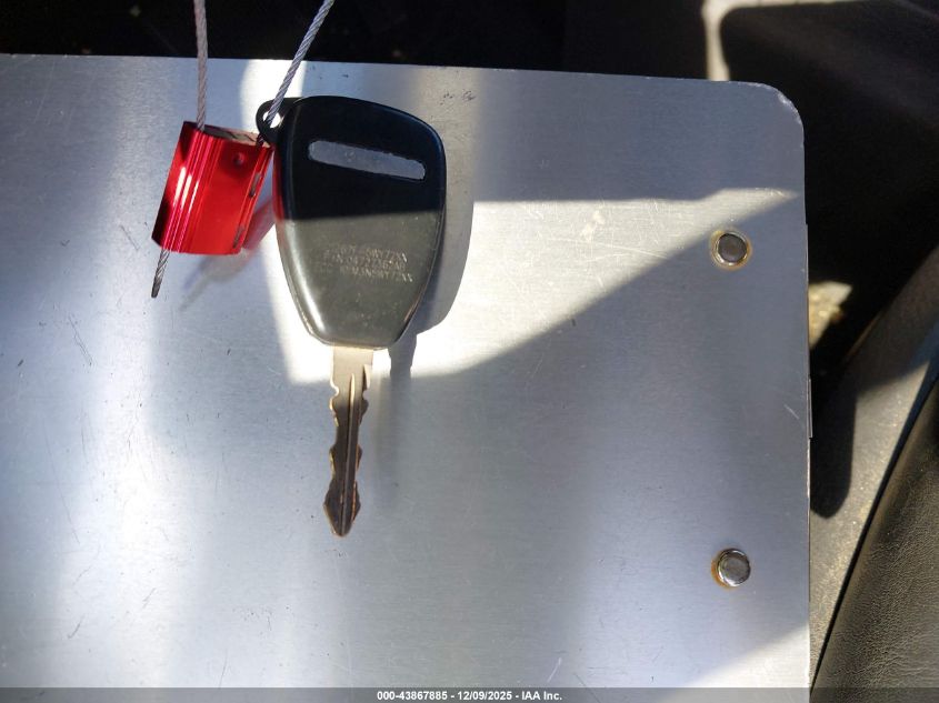 2004 Chrysler Pacifica VIN: 2C8GM68424R600946 Lot: 43867885