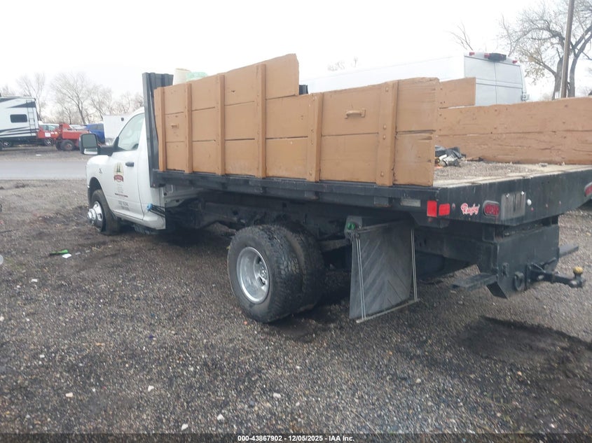 2023 Ram 3500 Chassis Tradesman/Slt