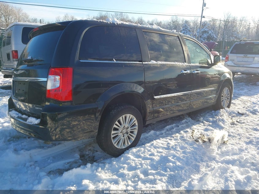 2012 Chrysler Town & Country Limited