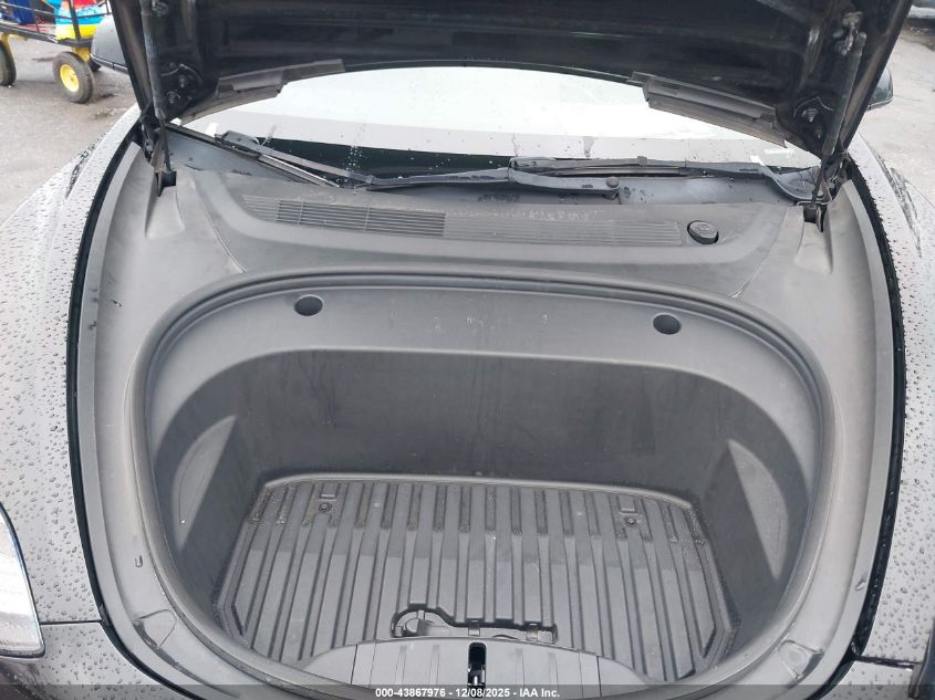 2022 Tesla Model 3 Long Range Dual Motor All-Wheel Drive VIN: 5YJ3E1EB9NF186967 Lot: 43867976