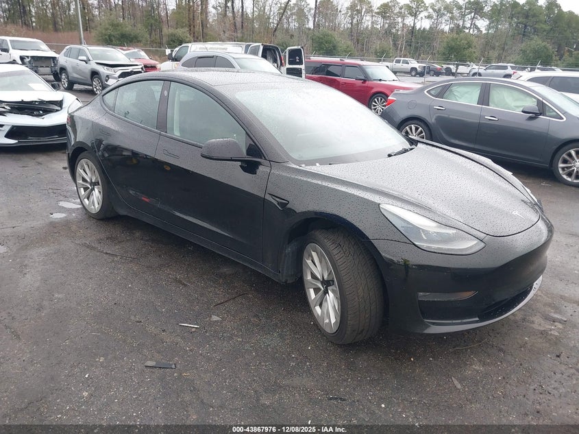 2022 Tesla Model 3 Long Range Dual Motor All-Wheel Drive