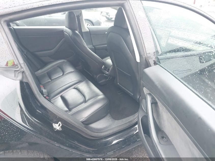 2022 Tesla Model 3 Long Range Dual Motor All-Wheel Drive VIN: 5YJ3E1EB9NF186967 Lot: 43867976