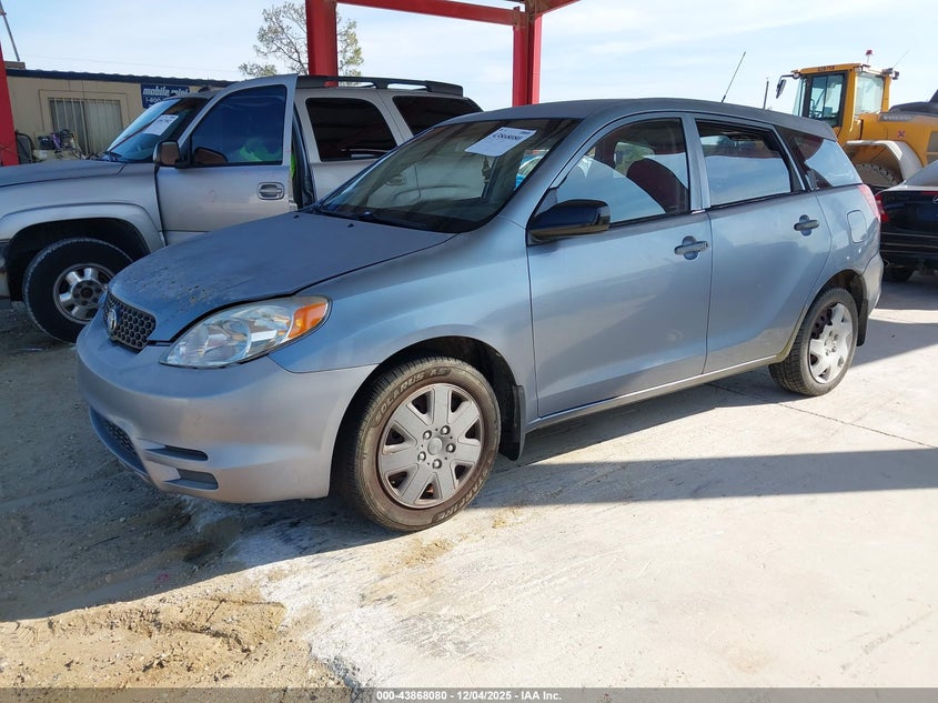 2T1KR32E54C215815 2004 TOYOTA MATRIX photo no. 2