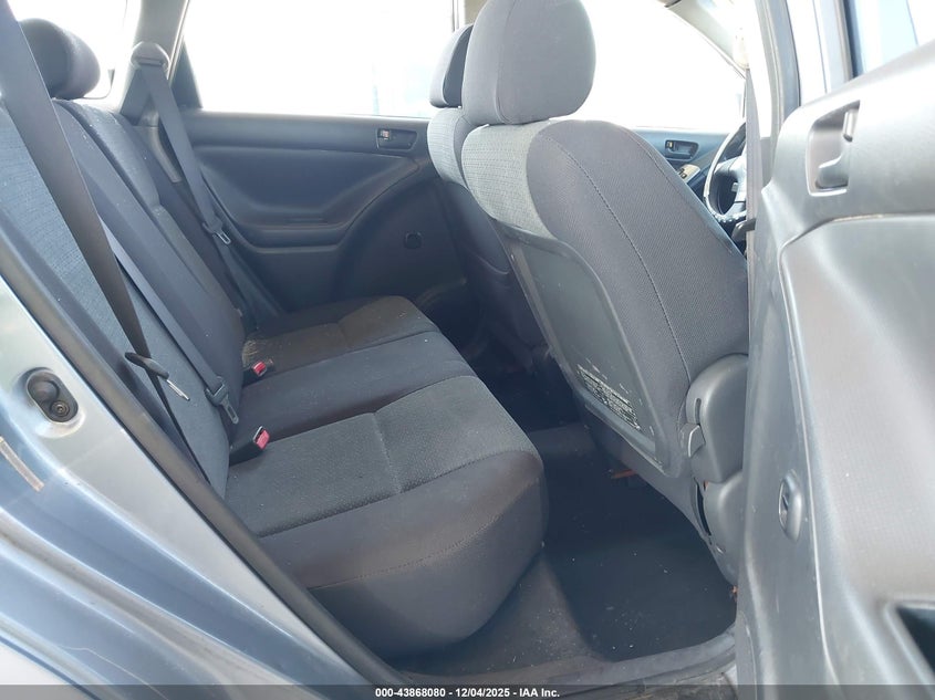 2T1KR32E54C215815 2004 TOYOTA MATRIX photo no. 8