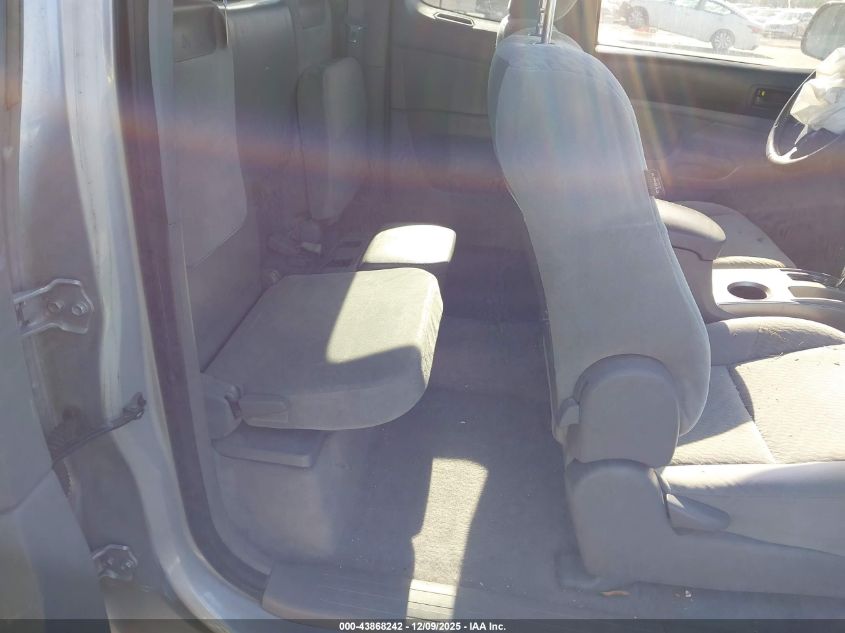 2010 Toyota Tacoma Prerunner V6 VIN: 5TETU4GN1AZ737218 Lot: 43868242