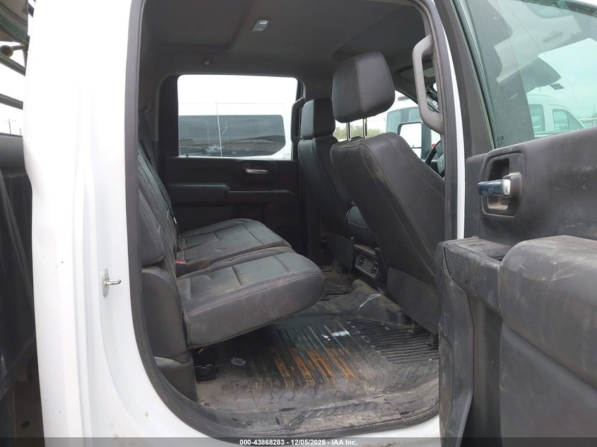 1GB4WRE72RF194698 2024 CHEVROLET SILVERADO photo no. 7