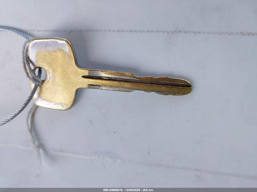 2001 Toyota Tundra Ltd V8 VIN: 5TBBT48141S173757 Lot: 43868418