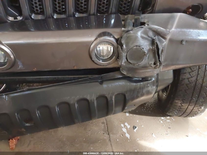 2017 Jeep Wrangler Unlimited Sahara 4X4 VIN: 1C4BJWEG5HL725683 Lot: 43868435