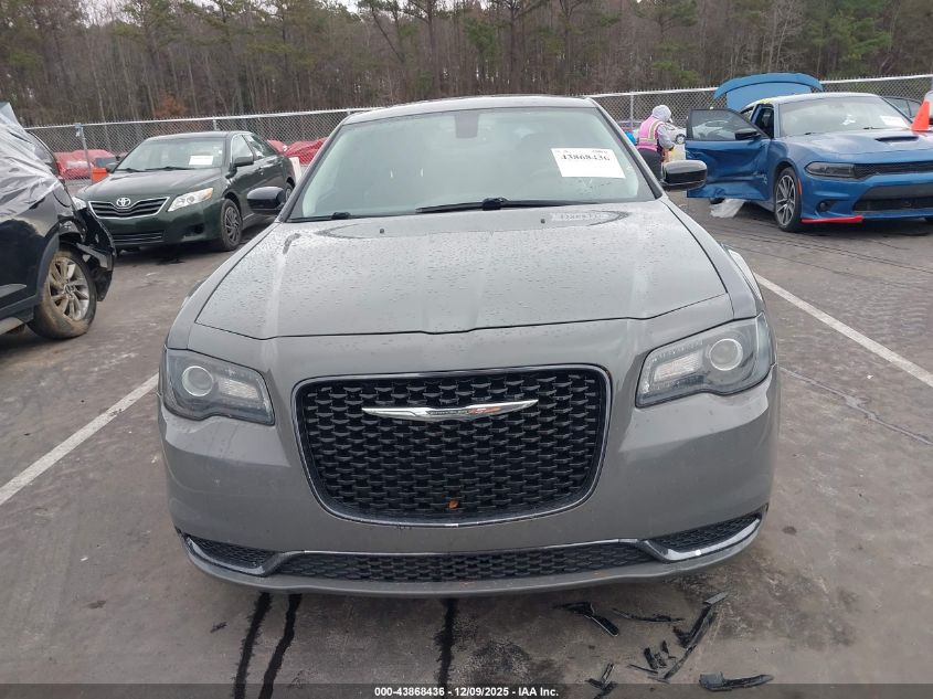 2019 Chrysler 300 Touring VIN: 2C3CCAAG7KH511424 Lot: 43868436