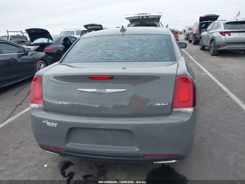 2019 Chrysler 300 Touring VIN: 2C3CCAAG7KH511424 Lot: 43868436