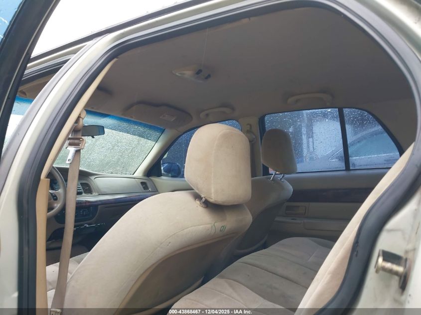 2004 Mercury Grand Marquis Gs VIN: 2MEFM74W44X661574 Lot: 43868467