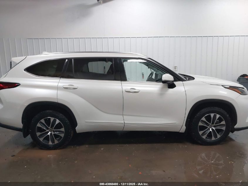 2021 Toyota Highlander Xle VIN: 5TDHZRBH4MS552698 Lot: 43868480