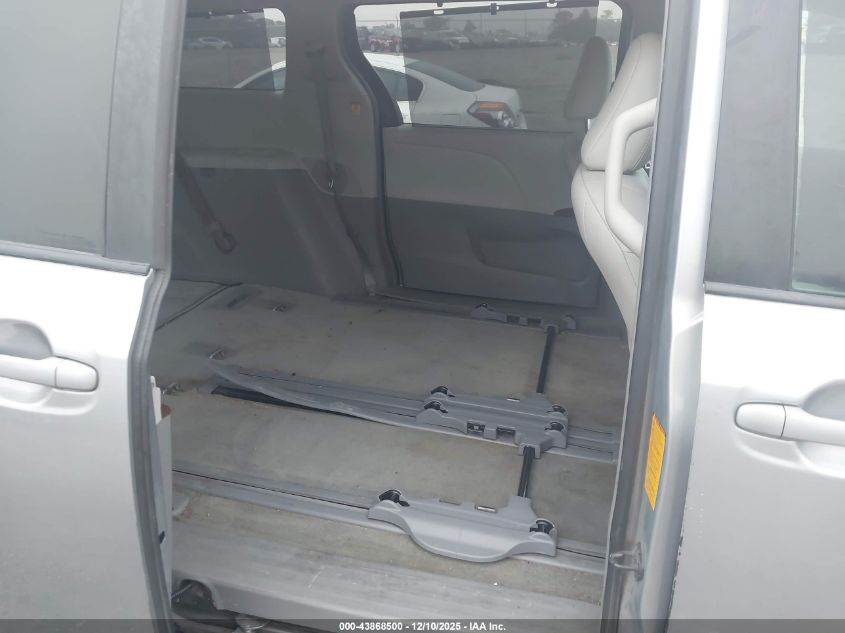 2011 Toyota Sienna Xle V6 VIN: 5TDYK3DC2BS151019 Lot: 43868500