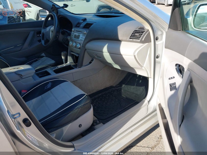 2009 Toyota Camry Le