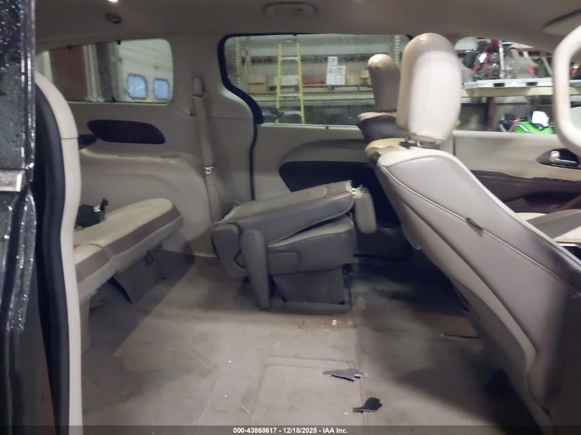 2017 Chrysler Pacifica Touring-L Plus VIN: 2C4RC1EGXHR721096 Lot: 43868617