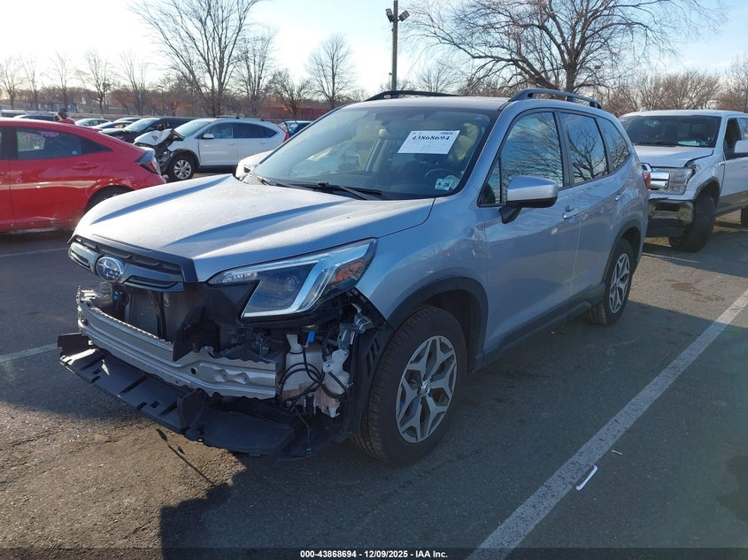JF2SKAEC6PH468212 2023 SUBARU FORESTER photo no. 2