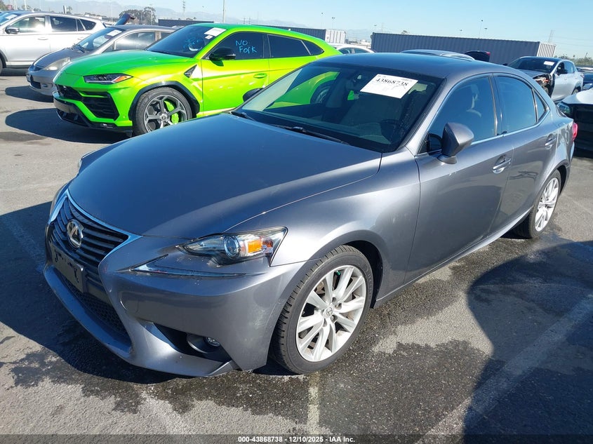 JTHBA1D28G5022346 2016 LEXUS IS photo no. 2