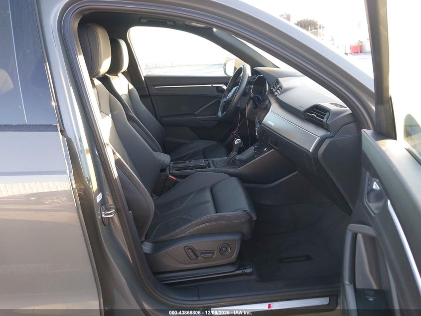 2022 Audi Q3 Premium Plus 45 Tfsi S Line Quattro Tiptronic