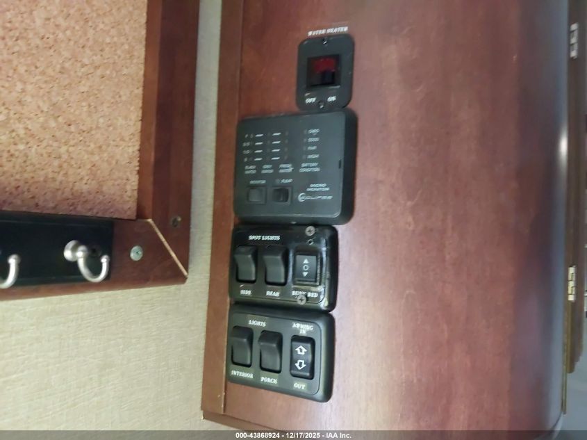 2013 Eclipse Attitude VIN: 5LZBE2727DR010980 Lot: 43868924