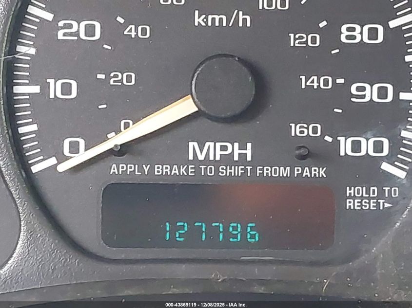 2002 Chevrolet Avalanche 1500 VIN: 3GNEK13T52G177578 Lot: 43869119