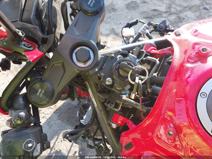 VIN MLHRH1550S5100760 2025 HONDA CBR650 R